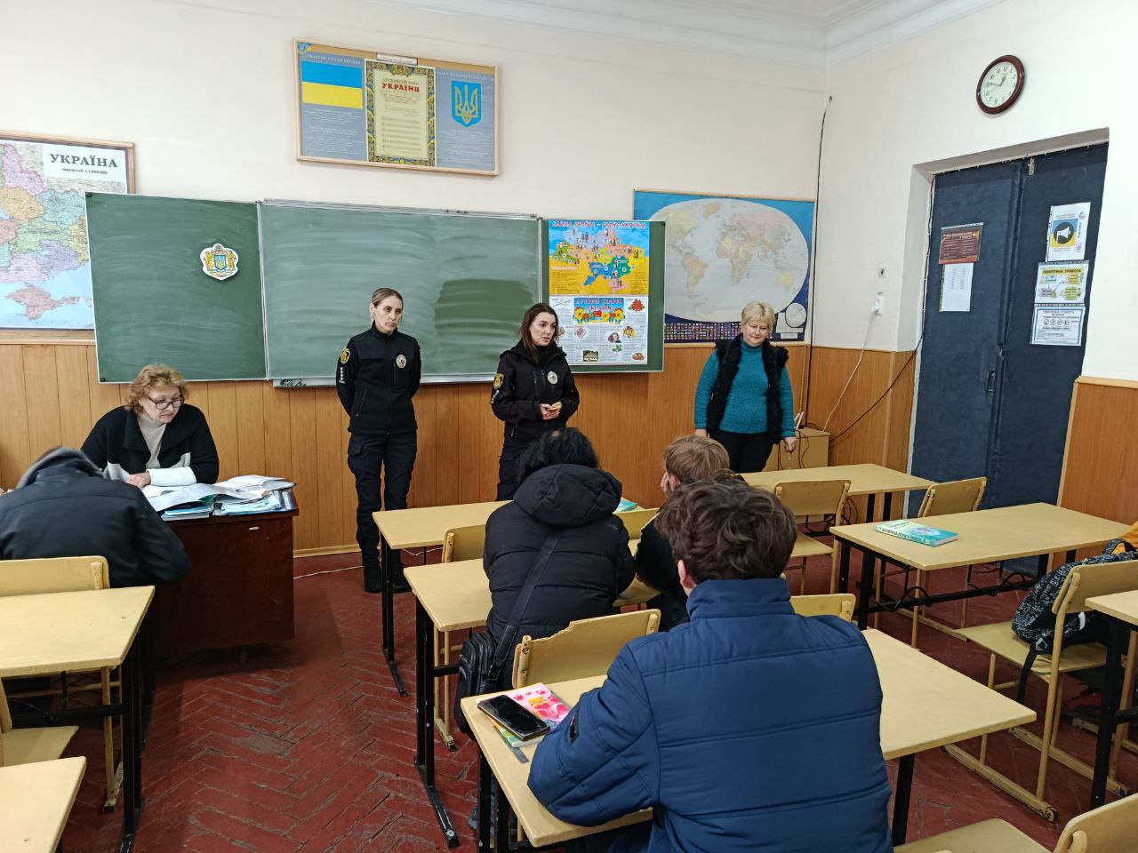 Профілактична зустріч: поліцейські нагадали учням правила безпеки